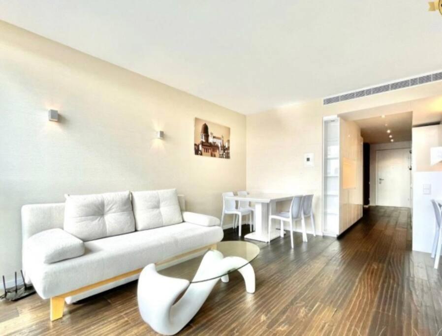 Eurovea Cozy Studio Apartment Bratislava Exterior photo